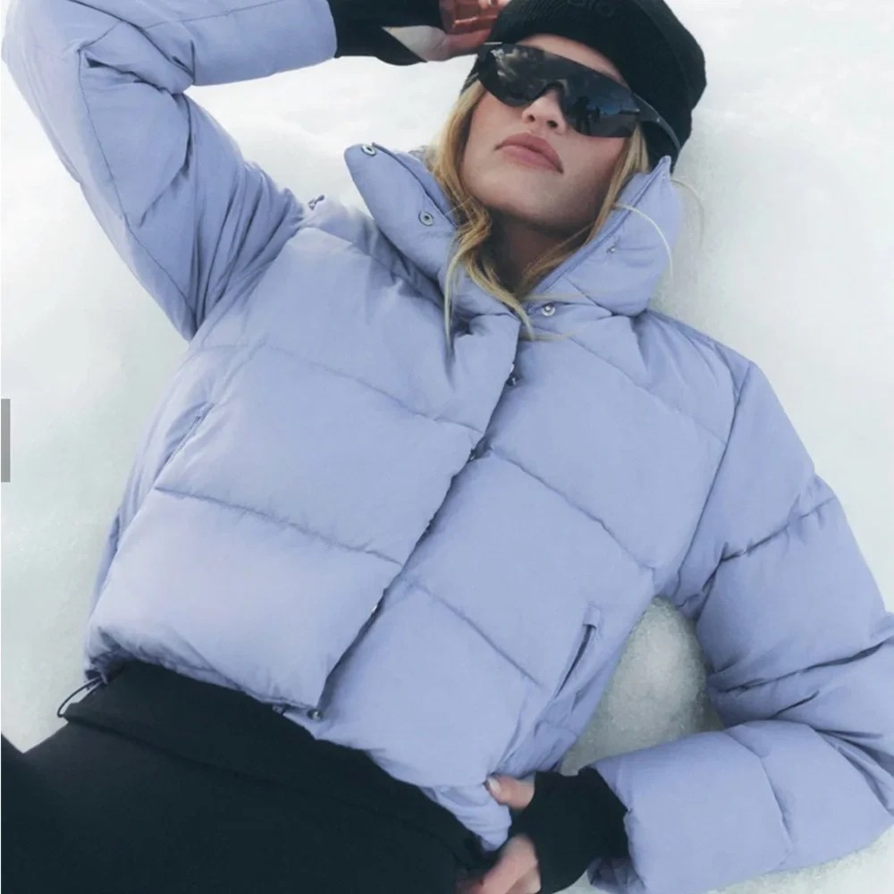 ALO Yoga Gold Rush Puffer in Winter Frost XS